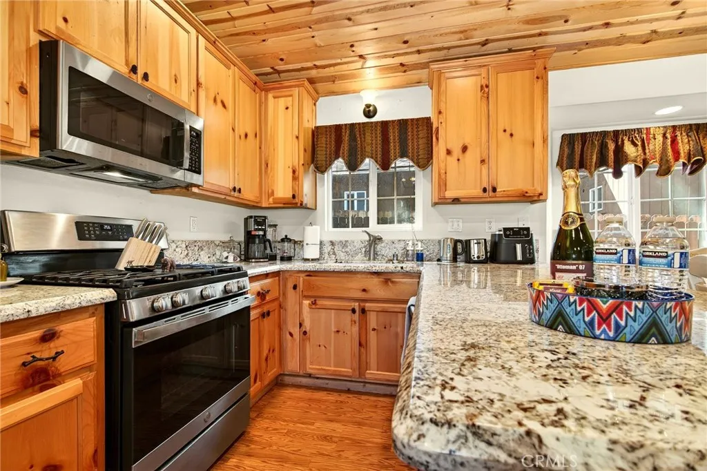 2089 Shady, Big Bear City, CA 92314 - Photo 4 of 9, Big Bear City, CA