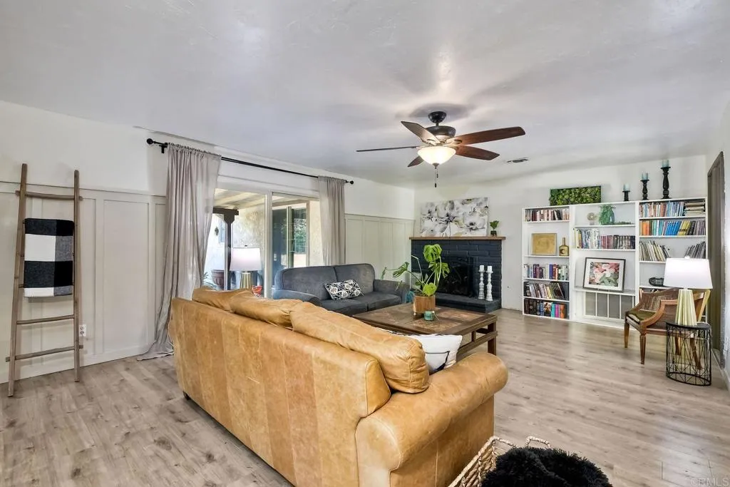 https://cdn.realtyfeed.com/cdn/127/306775822/0cfe2791cec7e04e1f7526ae256249f5.webp