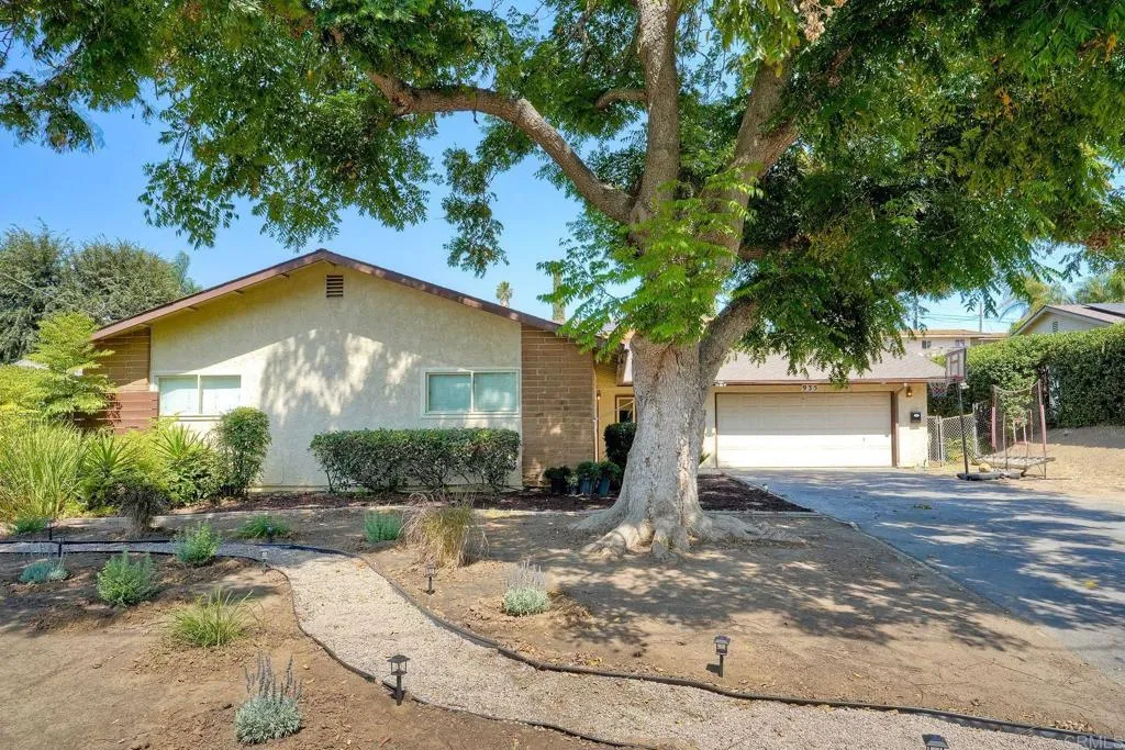 https://cdn.realtyfeed.com/cdn/127/306775822/6a480ed77c0e652c0d29bb7866f01768.webp