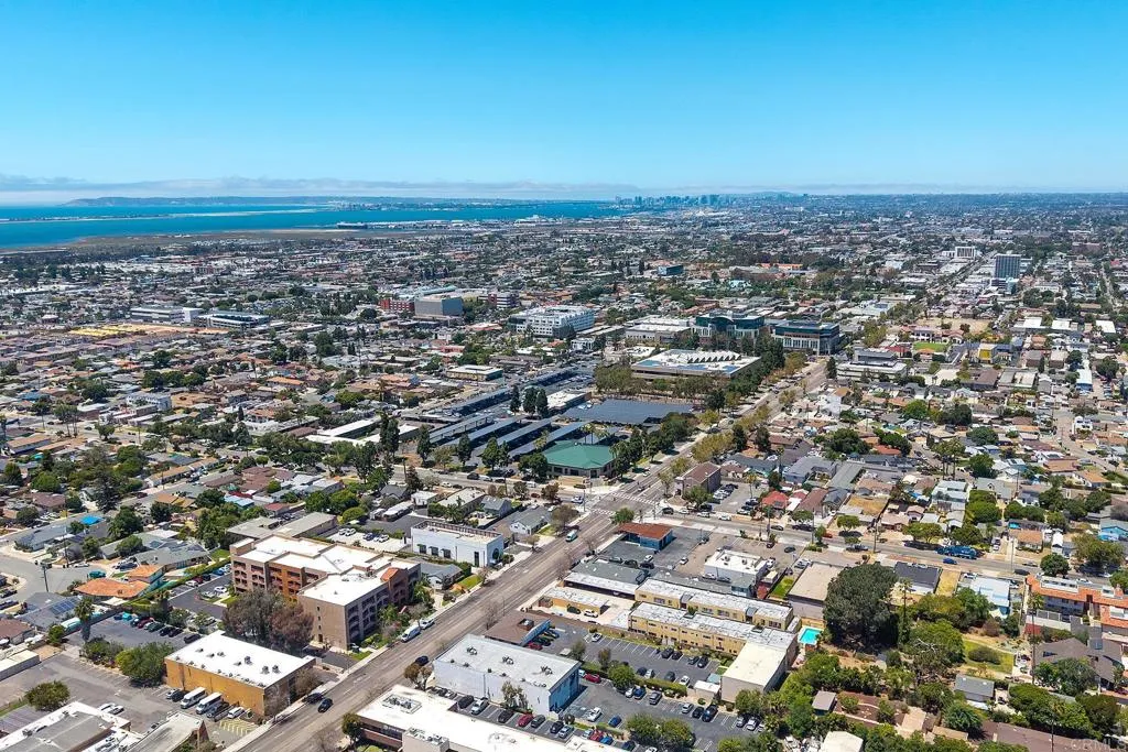 https://cdn.realtyfeed.com/cdn/127/306775828/8b99ef34d110040b879816ce1dd1806b.webp