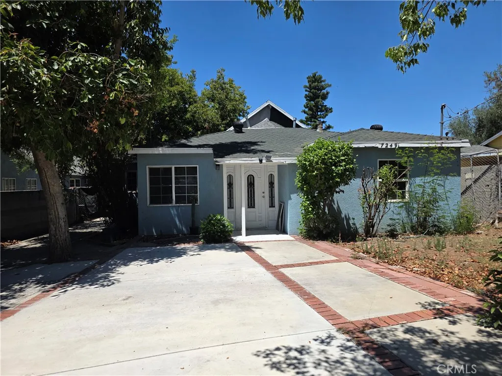 7249 Loma Verde Ave., Canoga Park, CA 91303 - Main photo, Canoga Park, CA
