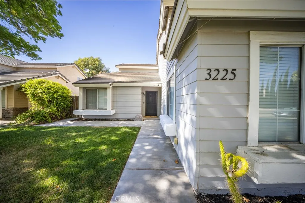 3225 W Avenue J4, Lancaster, CA 93536 - Photo 4 of 35, Lancaster, CA