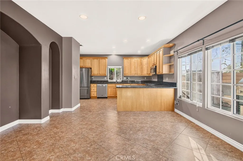https://cdn.realtyfeed.com/cdn/127/306775840/36dc7c69ed11383760344bf6d978d95b.webp