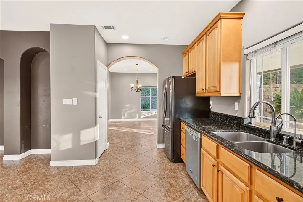 https://cdn.realtyfeed.com/cdn/127/306775840/57a162ed376f56be8b70857ebf3a0e12.webp