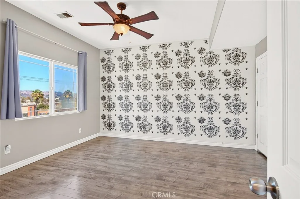 https://cdn.realtyfeed.com/cdn/127/306775840/5b9250befea6263b1c8ba701168faf83.webp