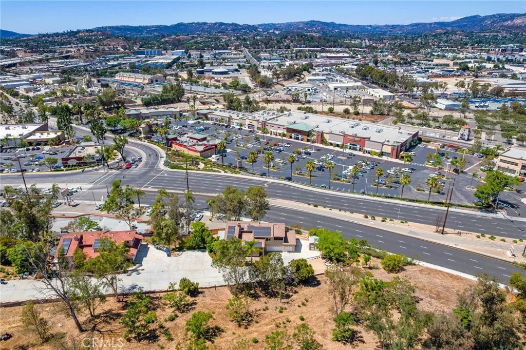 https://cdn.realtyfeed.com/cdn/127/306775840/6ac400e57931cf3f3f224a460dc04a0d.webp