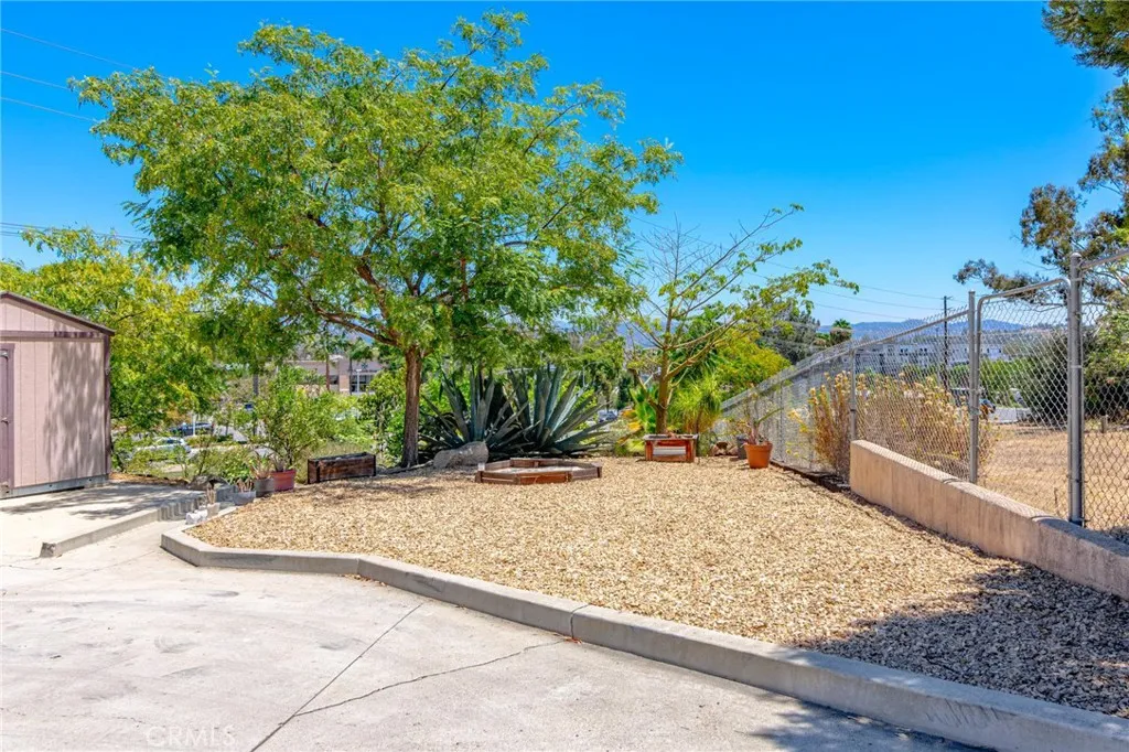 https://cdn.realtyfeed.com/cdn/127/306775840/726e34f9cb7ef353ce2e1aef13f77814.webp