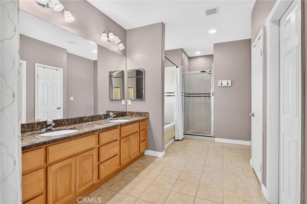 https://cdn.realtyfeed.com/cdn/127/306775840/9c064020f5ccc0f37c5696d3f6f82d97.webp