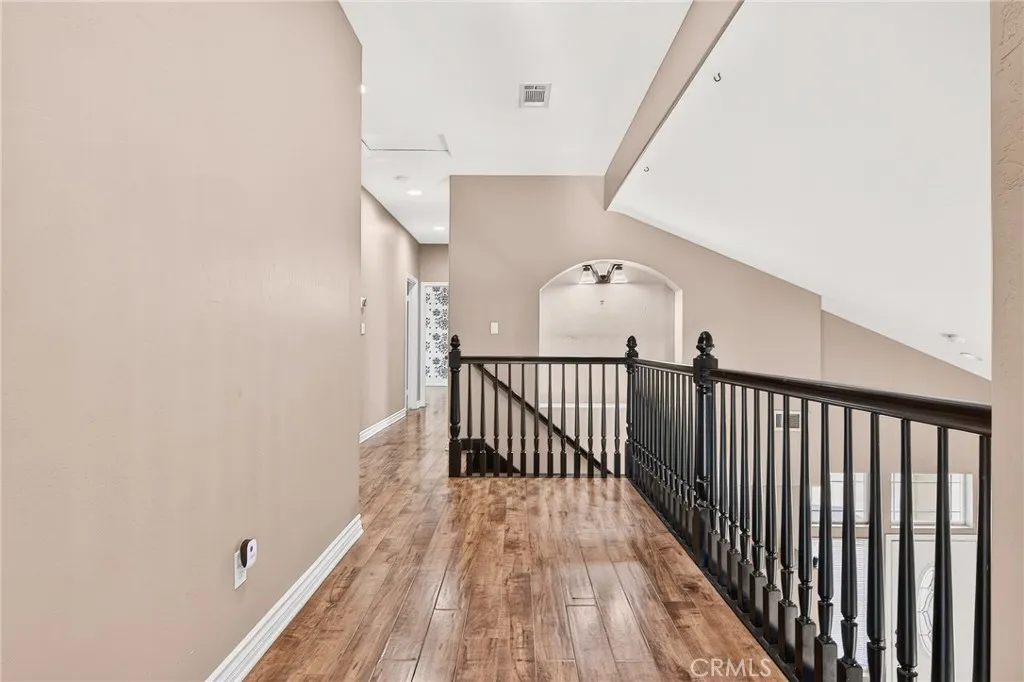 https://cdn.realtyfeed.com/cdn/127/306775840/cc9270adfc476a20a9706c9392034bf1.webp