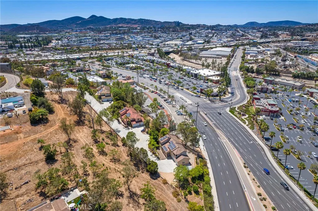 https://cdn.realtyfeed.com/cdn/127/306775840/d700a018c7dc36c9f8cf6b64dd116e03.webp