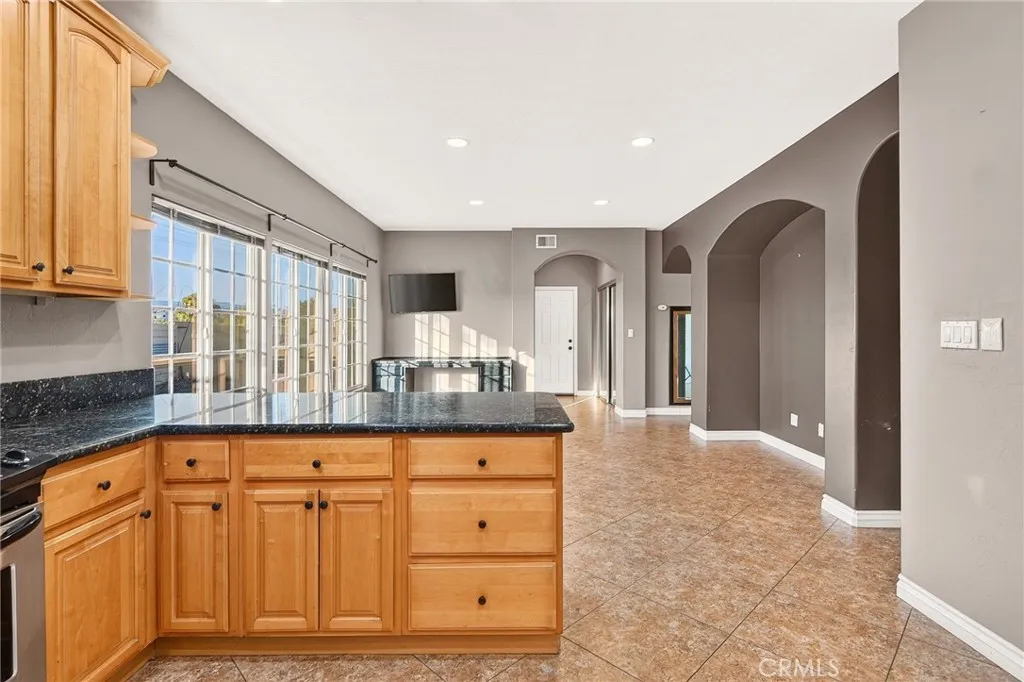 https://cdn.realtyfeed.com/cdn/127/306775840/f38ed3c6d459a2b2033a4f851d6b4017.webp