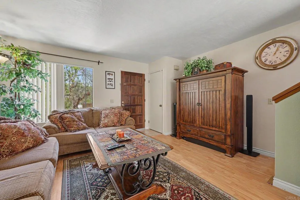 https://cdn.realtyfeed.com/cdn/127/306775846/a7d808fa50cd983898d604e667b1db22.webp