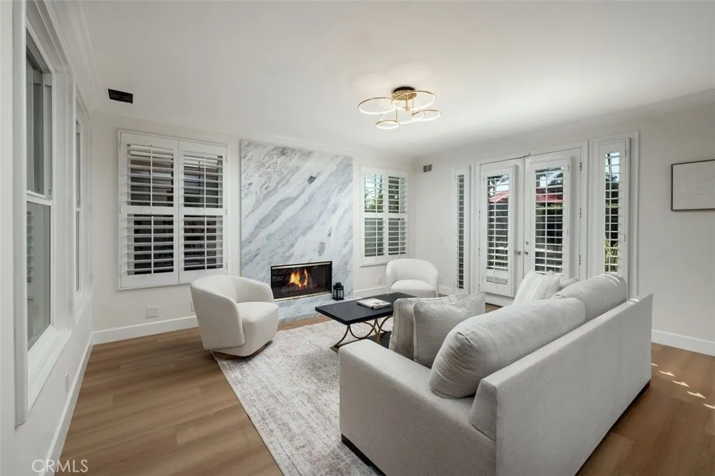 304 Goldenwest Street, Huntington Beach, CA 92648 - Photo 3 of 32, Huntington Beach, CA