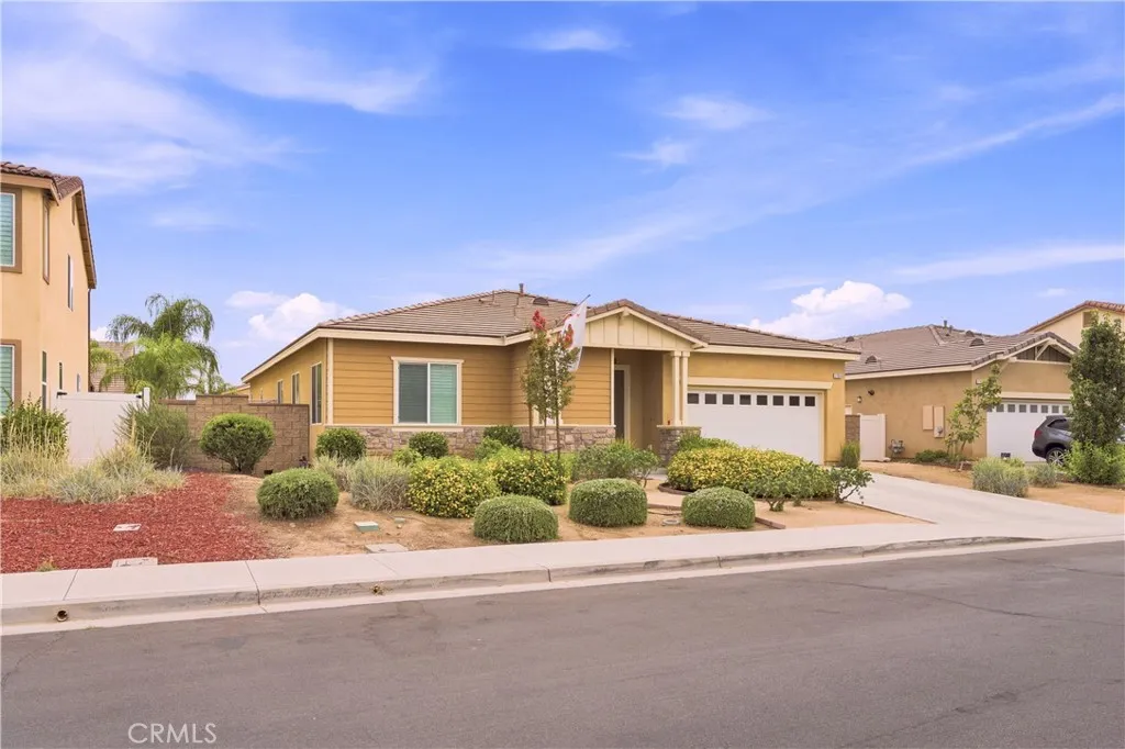 27659 Coral, Romoland, CA 92585 - Photo 2 of 22, Romoland, CA