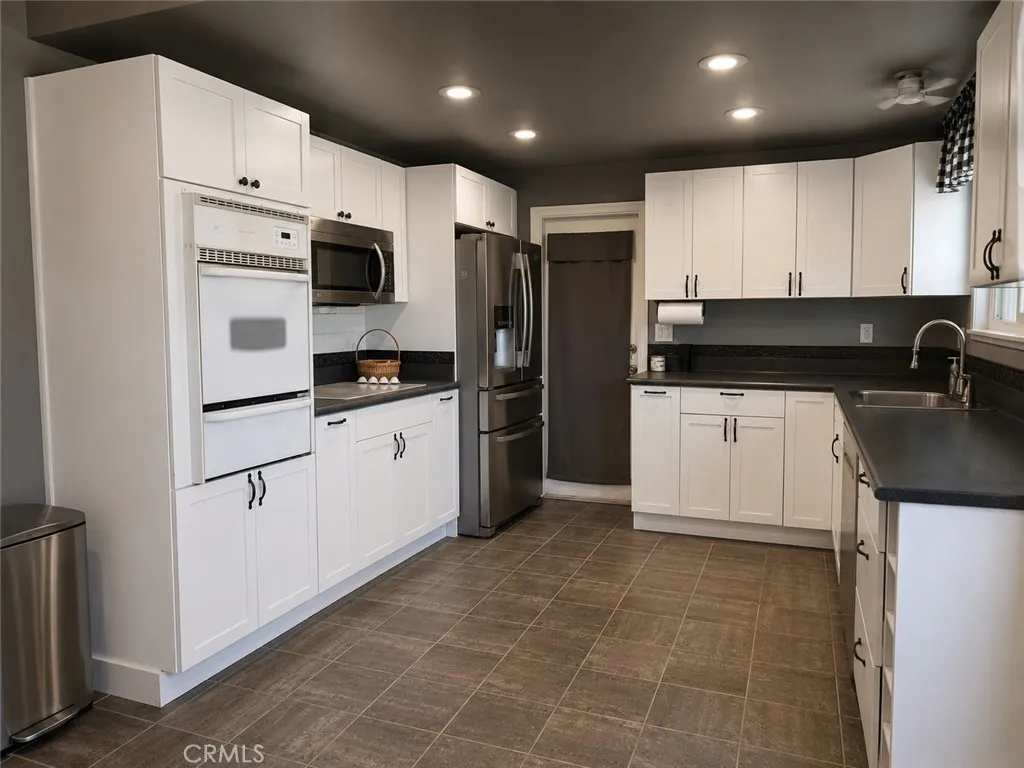806 San Jacinto, Corona, CA 92879 - Photo 4 of 18, Corona, CA