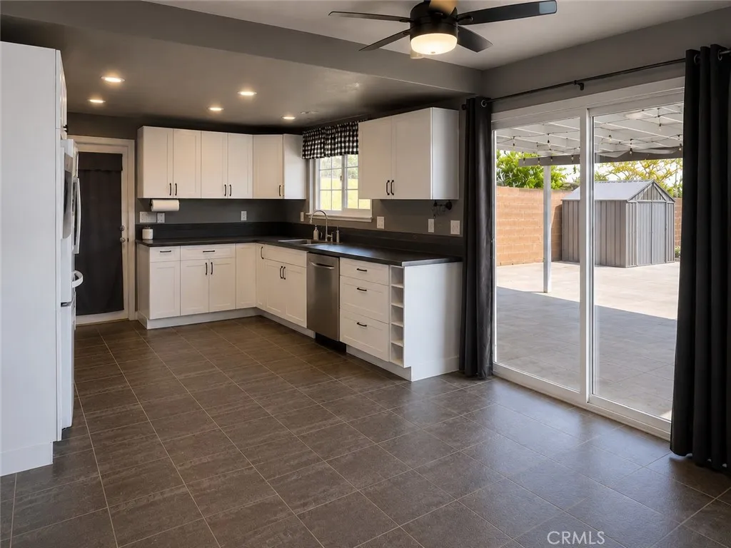 806 San Jacinto, Corona, CA 92879 - Photo 5 of 18, Corona, CA