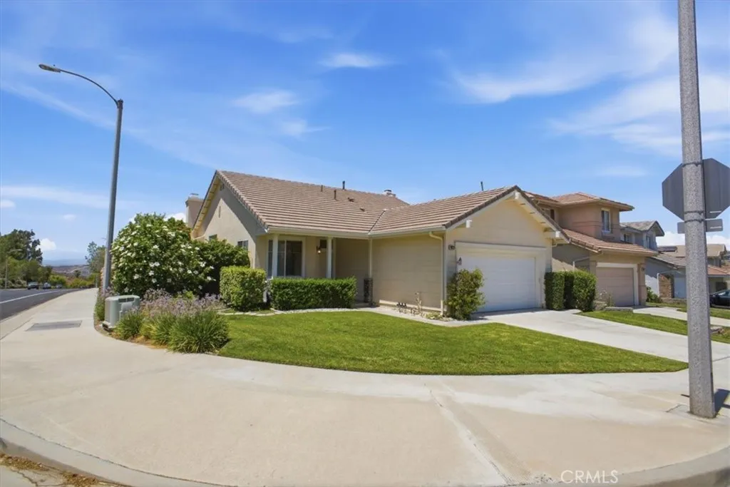 20223 Gratland, Canyon Country, CA 91351 - Main photo, Canyon Country, CA
