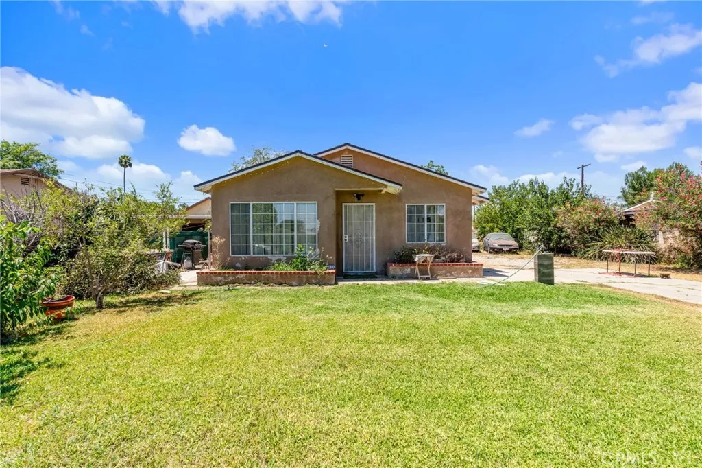 5876 Bee Jay Street, Riverside, CA 92503 - Main photo, Riverside, CA