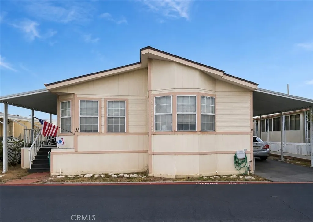 21500 Lassen Unit 11, Chatsworth, CA 91311 - Main photo, Chatsworth, CA