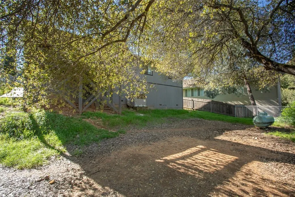 11 Cove Court, Oroville, CA 95966 - Photo 3 of 50, Oroville, CA