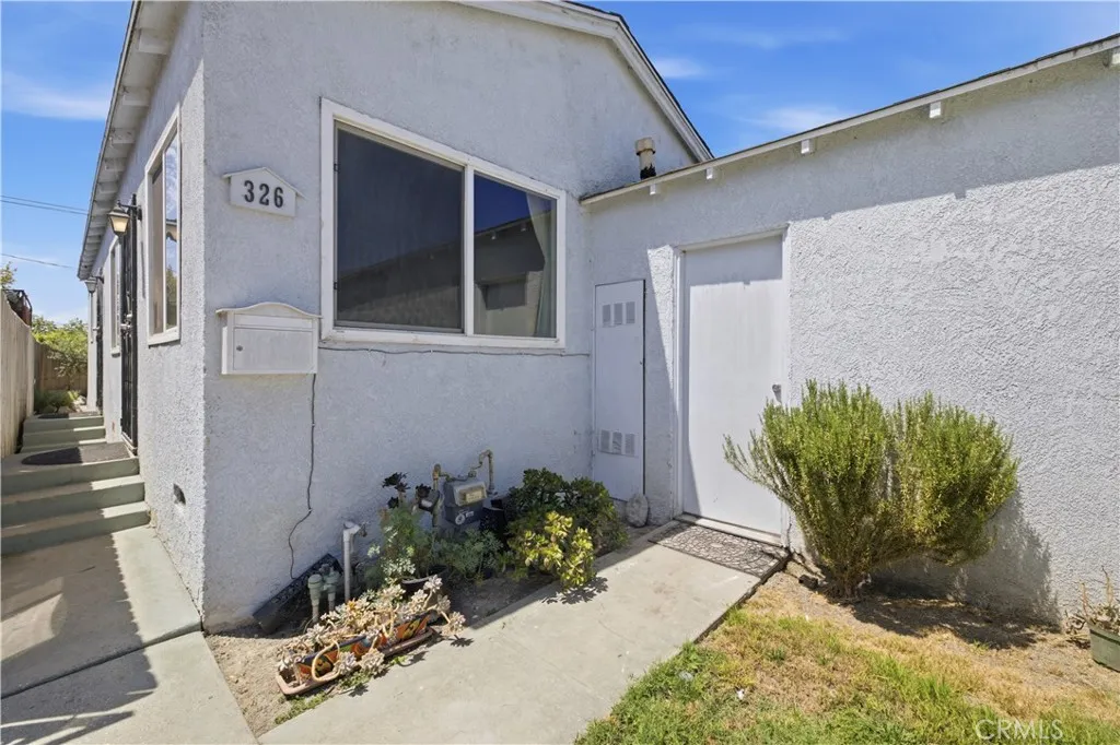 326 W Claude, Compton, CA 90220 - Main photo, Compton, CA