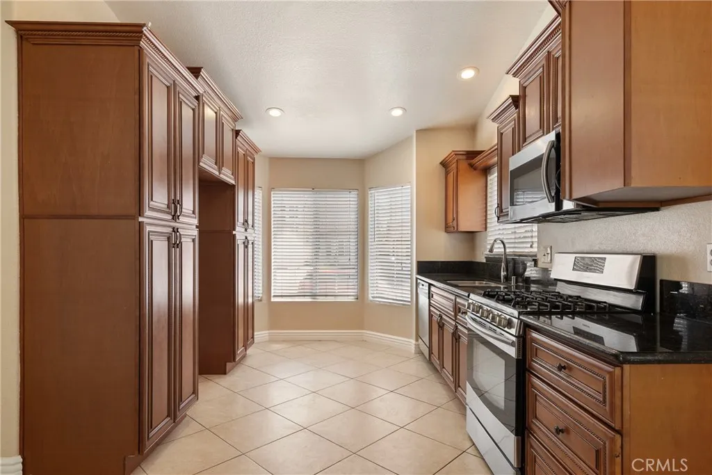 11354 Sage, Fontana, CA 92337 - Photo 4 of 20, Fontana, CA