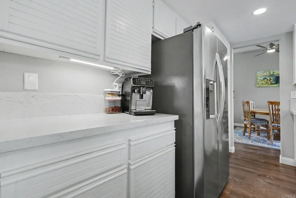 https://cdn.realtyfeed.com/cdn/127/306776046/842af5d4fe4f98c330e4bbfa09e5bbac.webp