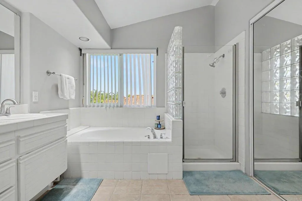 https://cdn.realtyfeed.com/cdn/127/306776046/a082145d1e805d9322c2362c98574ded.webp