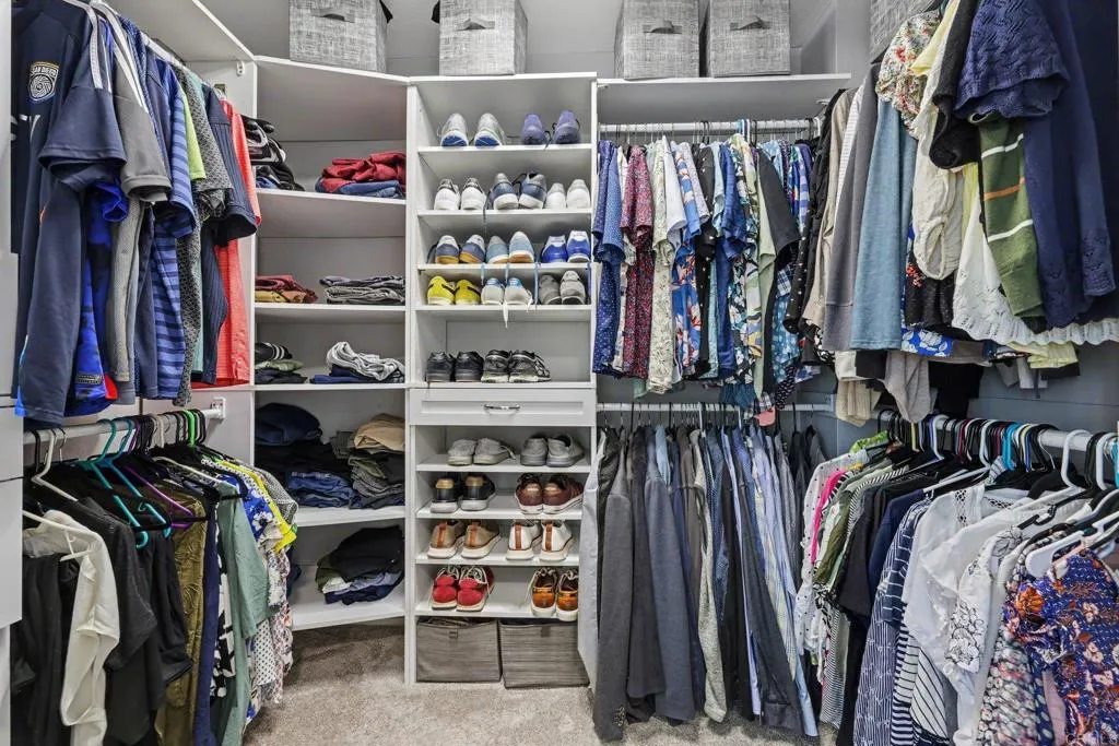 https://cdn.realtyfeed.com/cdn/127/306776046/b43fab5242c30ac207137782d039d32a.webp