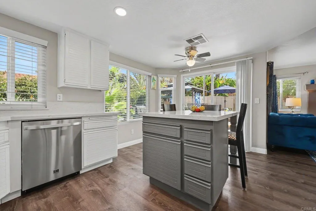 https://cdn.realtyfeed.com/cdn/127/306776046/e808a379814a2d26979724416ff863ea.webp
