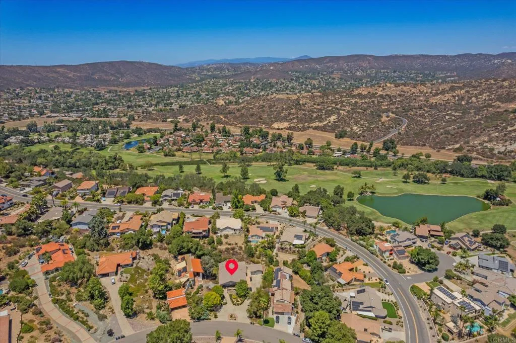https://cdn.realtyfeed.com/cdn/127/306776073/014fe754df38472b5669818ca4ee73bd.webp