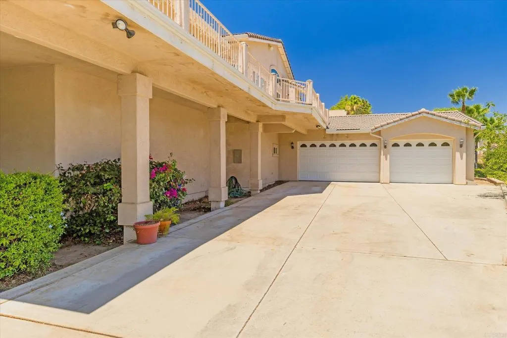 https://cdn.realtyfeed.com/cdn/127/306776073/5ef556cf1b84f5aad10b2dcf9b39fe9d.webp