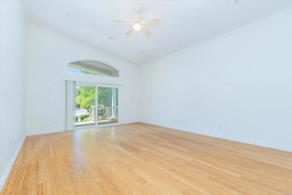 https://cdn.realtyfeed.com/cdn/127/306776073/9bd3512ef5a9a71f390d899a13b45557.webp