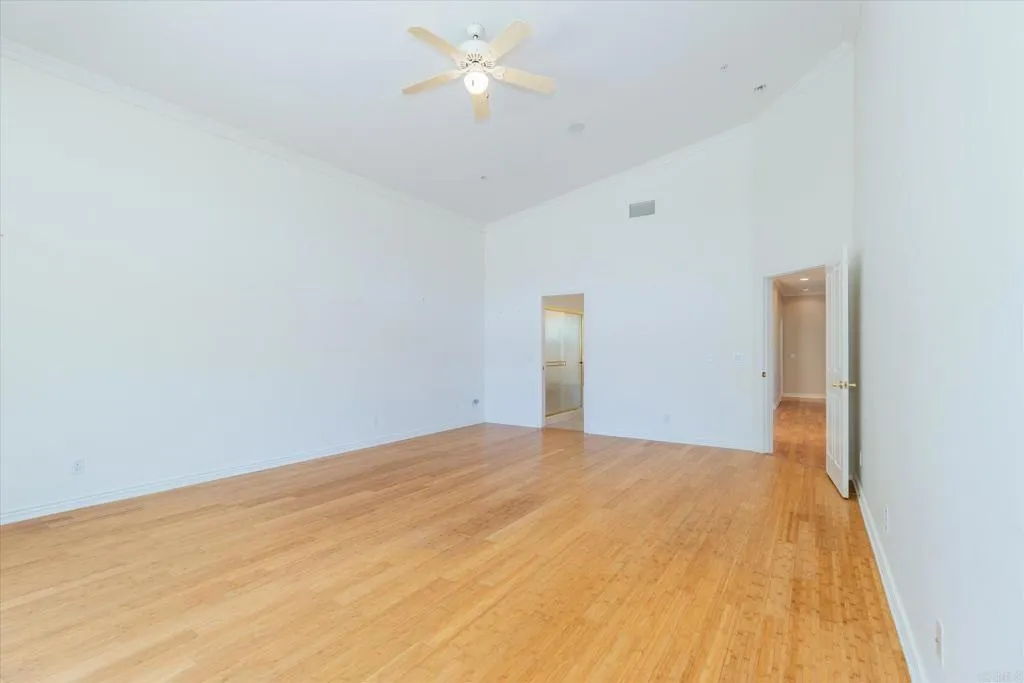https://cdn.realtyfeed.com/cdn/127/306776073/baa90ab9834ad048df2f4388db82b7af.webp
