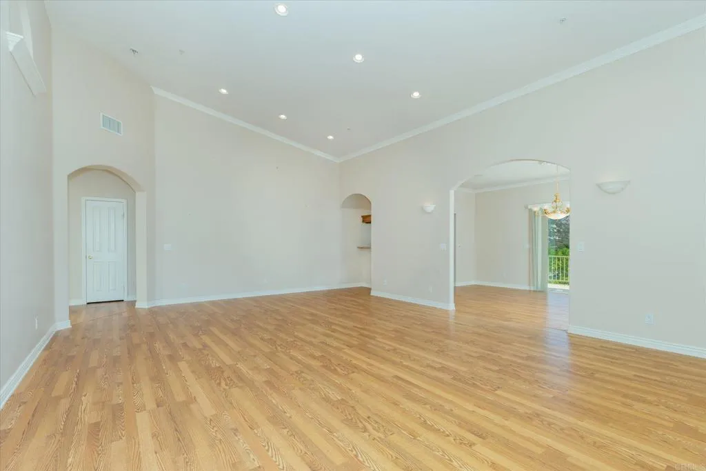 https://cdn.realtyfeed.com/cdn/127/306776073/d3c47e5b5fb35661c54539974ce41f95.webp