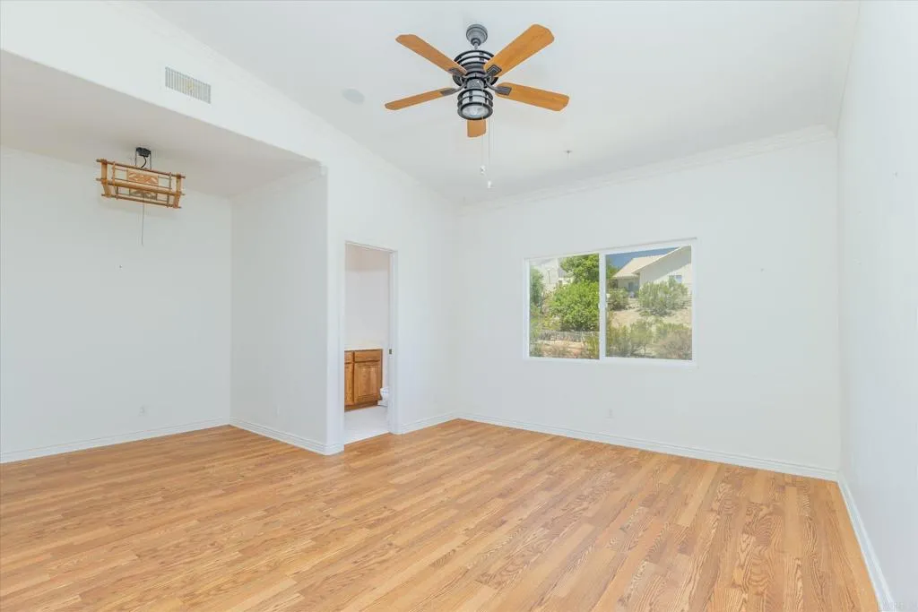 https://cdn.realtyfeed.com/cdn/127/306776073/ec7cbd084937ef80a7136c5a4fab504b.webp