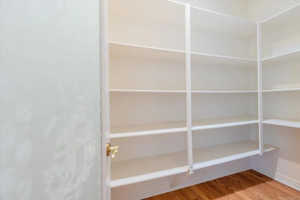 https://cdn.realtyfeed.com/cdn/127/306776073/fd3d00724af1f64419acbf4f7a8a8a50.webp
