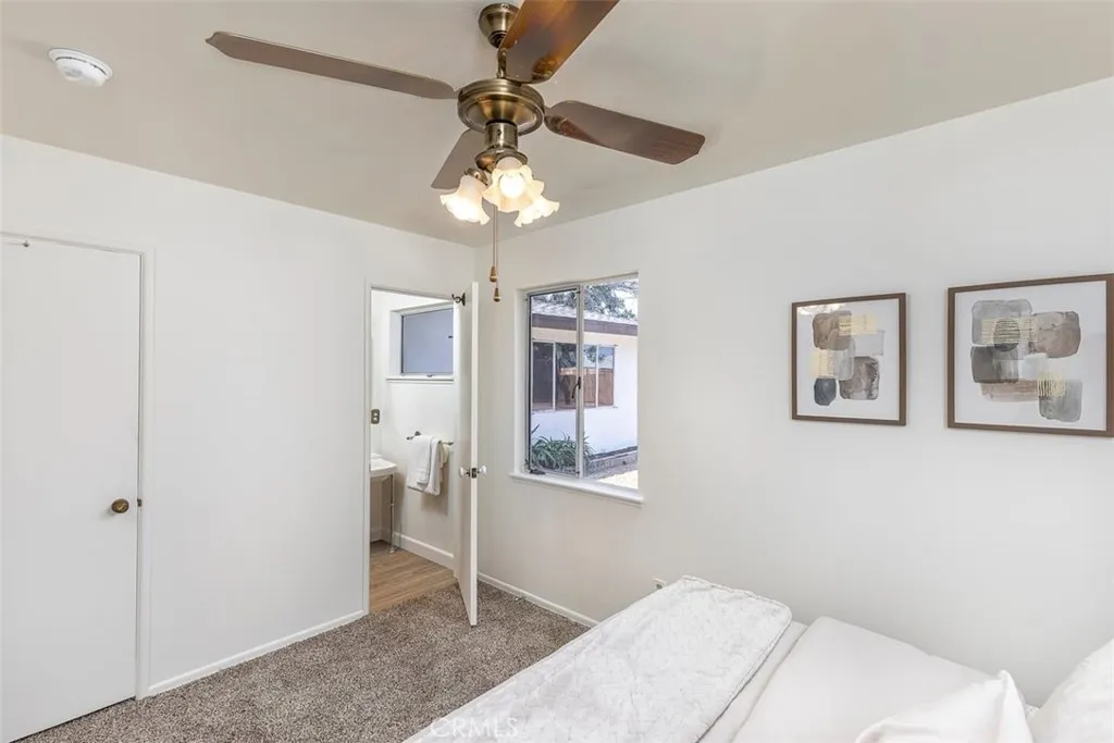 https://cdn.realtyfeed.com/cdn/127/306776076/e0cf402c5fef6bca100eb9f924e1aadc.webp