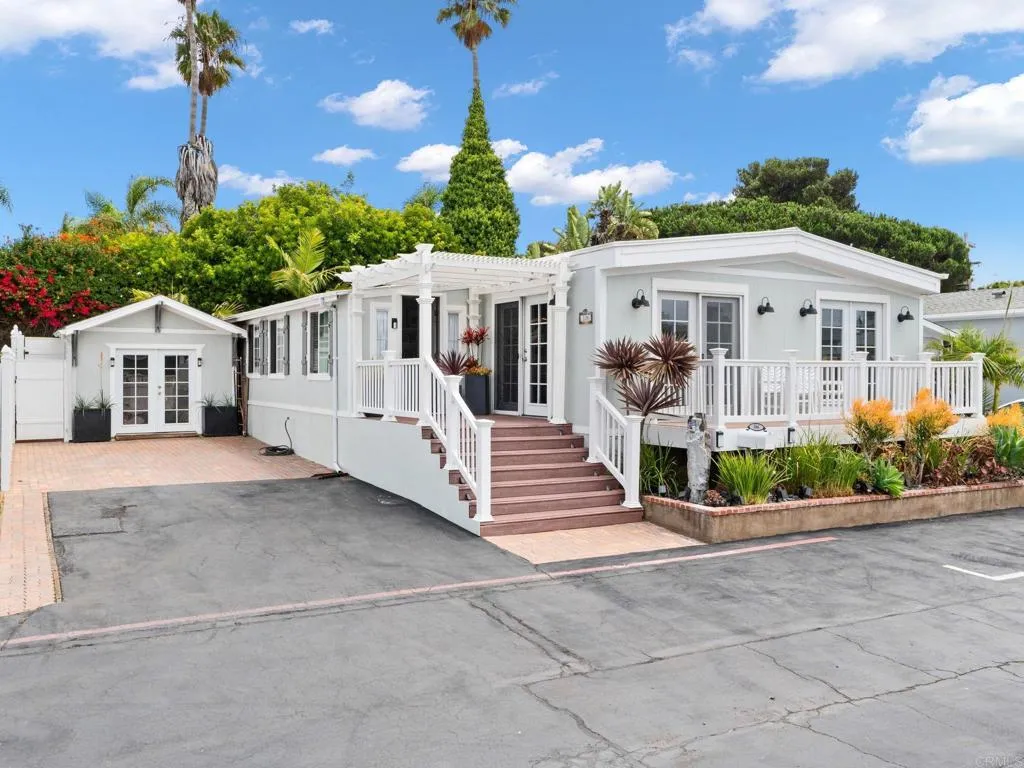 699 N Vulcan Unit 106, Encinitas, CA 92024 - Main photo, Encinitas, CA