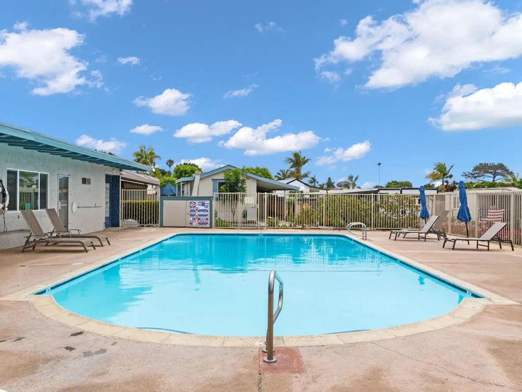 https://cdn.realtyfeed.com/cdn/127/306776093/8a999feed36b7fba083bc2e1f5637b4b.webp