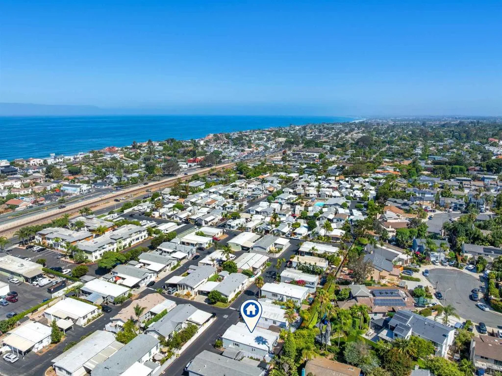 https://cdn.realtyfeed.com/cdn/127/306776093/ae2d7854b046a32d9dfc997653a4ce6d.webp