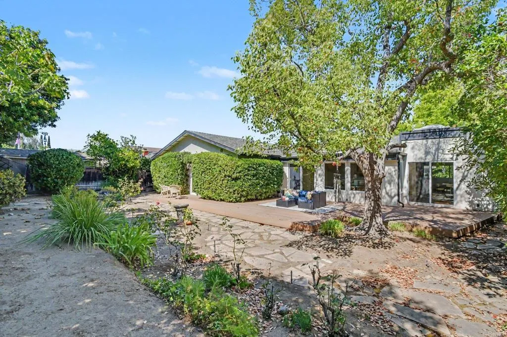 https://cdn.realtyfeed.com/cdn/127/306776097/54796a6b03889940d41cc51fb2a648c0.webp