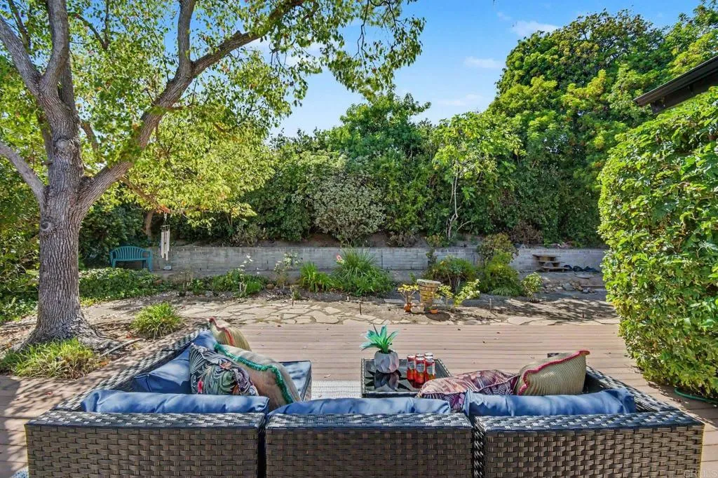 https://cdn.realtyfeed.com/cdn/127/306776097/5c6a7d50eaa5958990697d1aee785c5f.webp