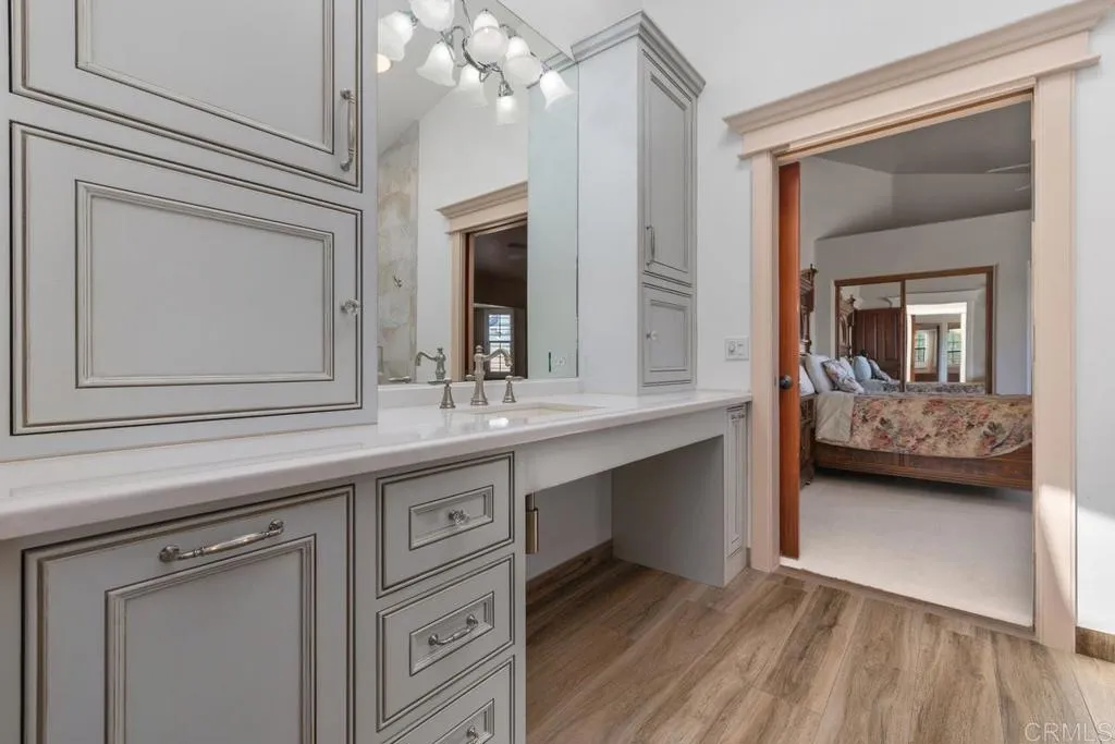 https://cdn.realtyfeed.com/cdn/127/306776101/0a9e64ccba3c2b46d1fbb239c7e293a3.webp