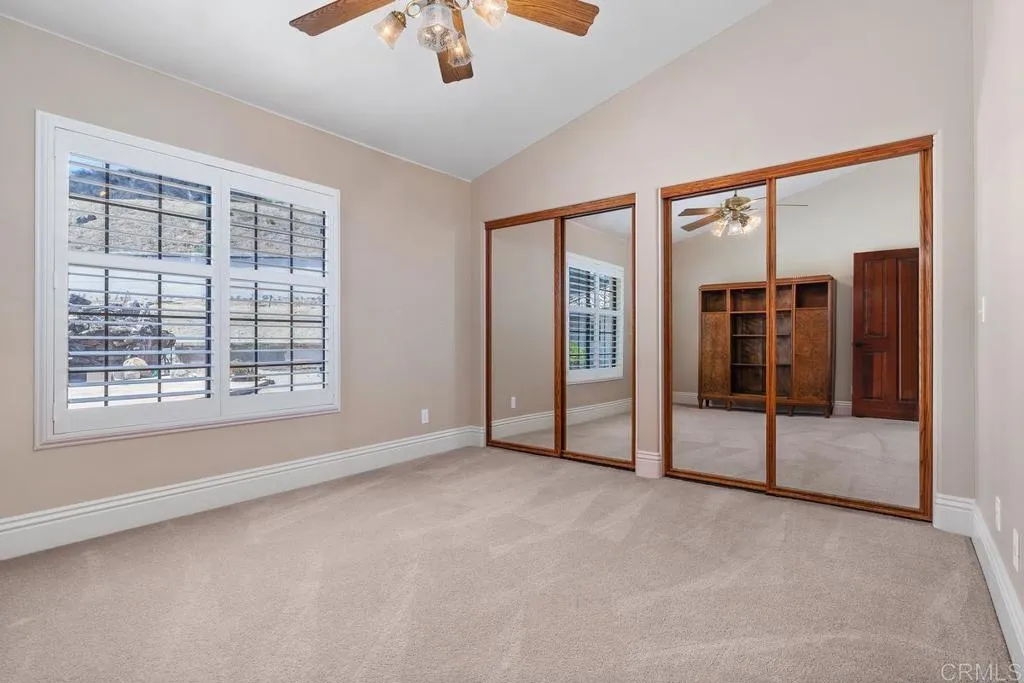 https://cdn.realtyfeed.com/cdn/127/306776101/72b89b68766680e23bde2dff5b8c2dec.webp
