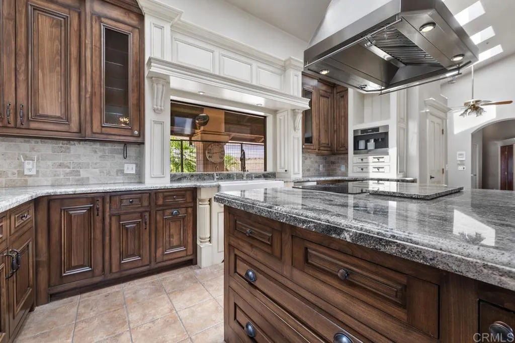 https://cdn.realtyfeed.com/cdn/127/306776101/d687c4afeefe2ca34cdb9359ee89f021.webp