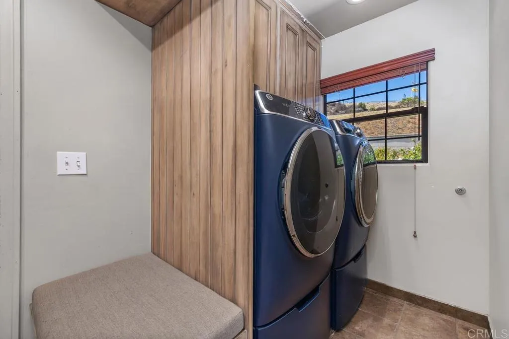 https://cdn.realtyfeed.com/cdn/127/306776101/ec5a8cc294f23a8fea133844186643e3.webp