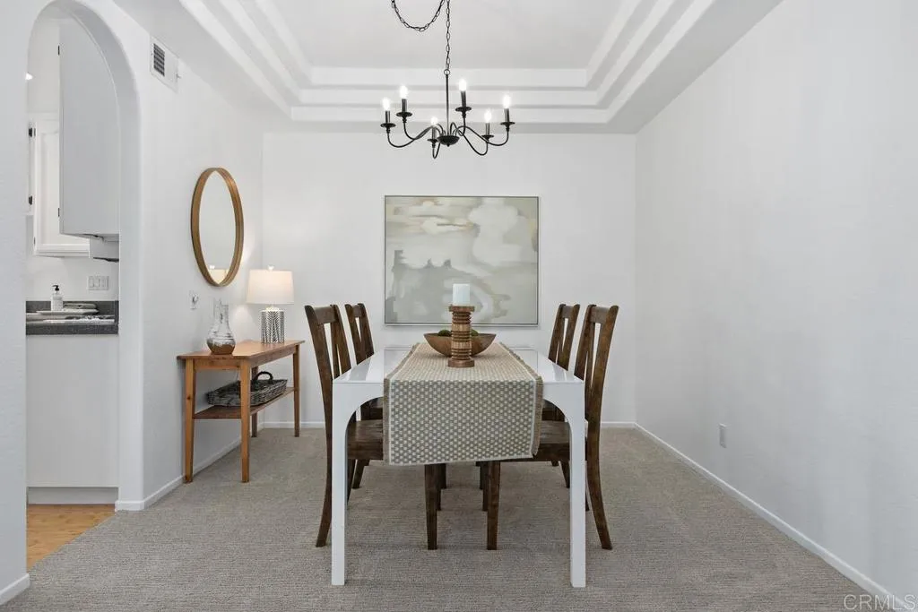 https://cdn.realtyfeed.com/cdn/127/306776118/043ab3d1de2baf6469292be89260bf57.webp