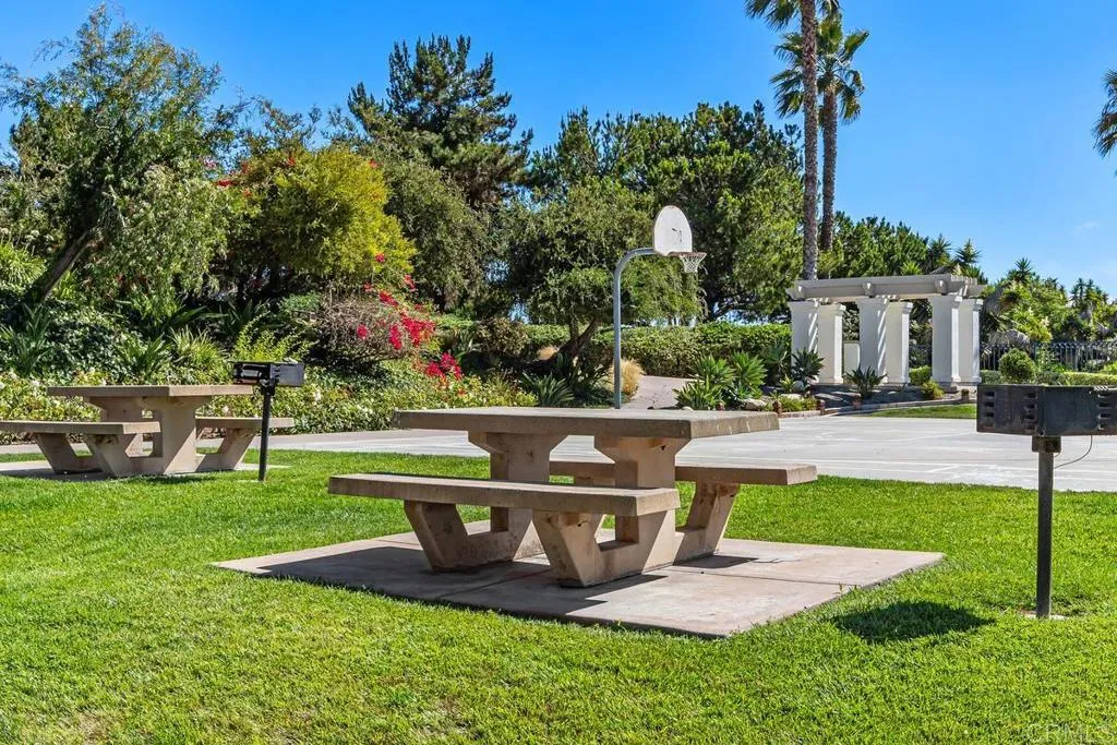https://cdn.realtyfeed.com/cdn/127/306776118/2144844cc60e5d89cc2f8b2033a3e304.webp