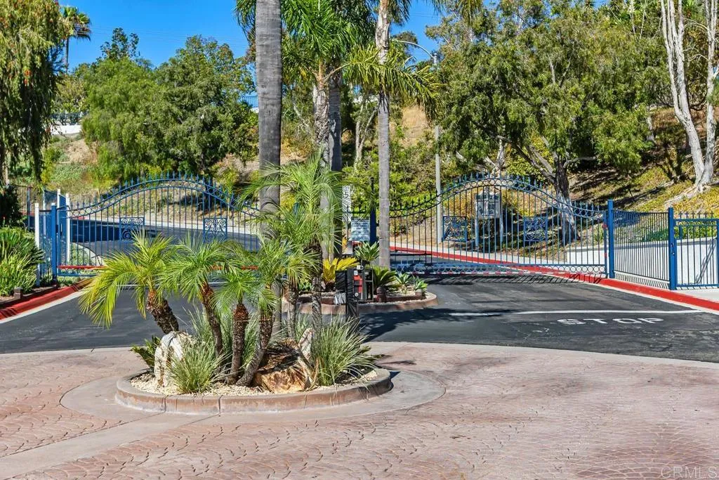 https://cdn.realtyfeed.com/cdn/127/306776118/560d7c5441ac33e30afb29080430d49f.webp